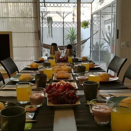 Angel Guimera Rooms & Breakfast บาเลนเซีย ภายนอก รูปภาพ