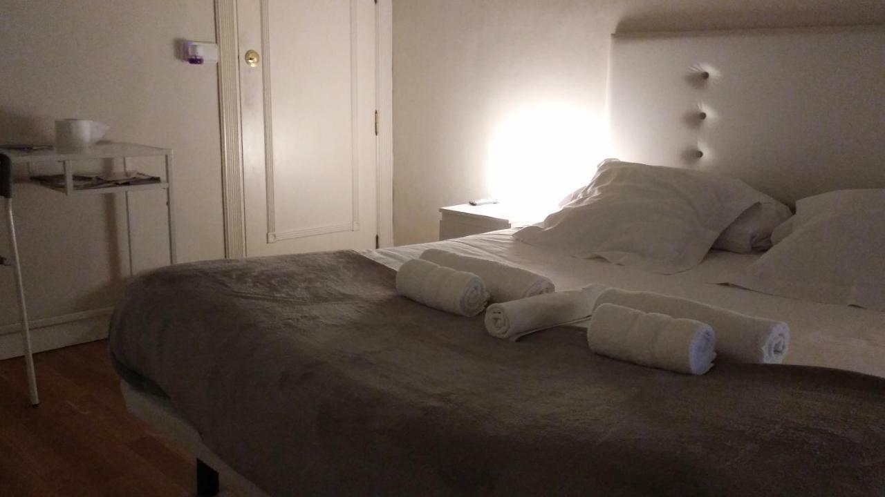 Angel Guimera Rooms & Breakfast บาเลนเซีย ภายนอก รูปภาพ
