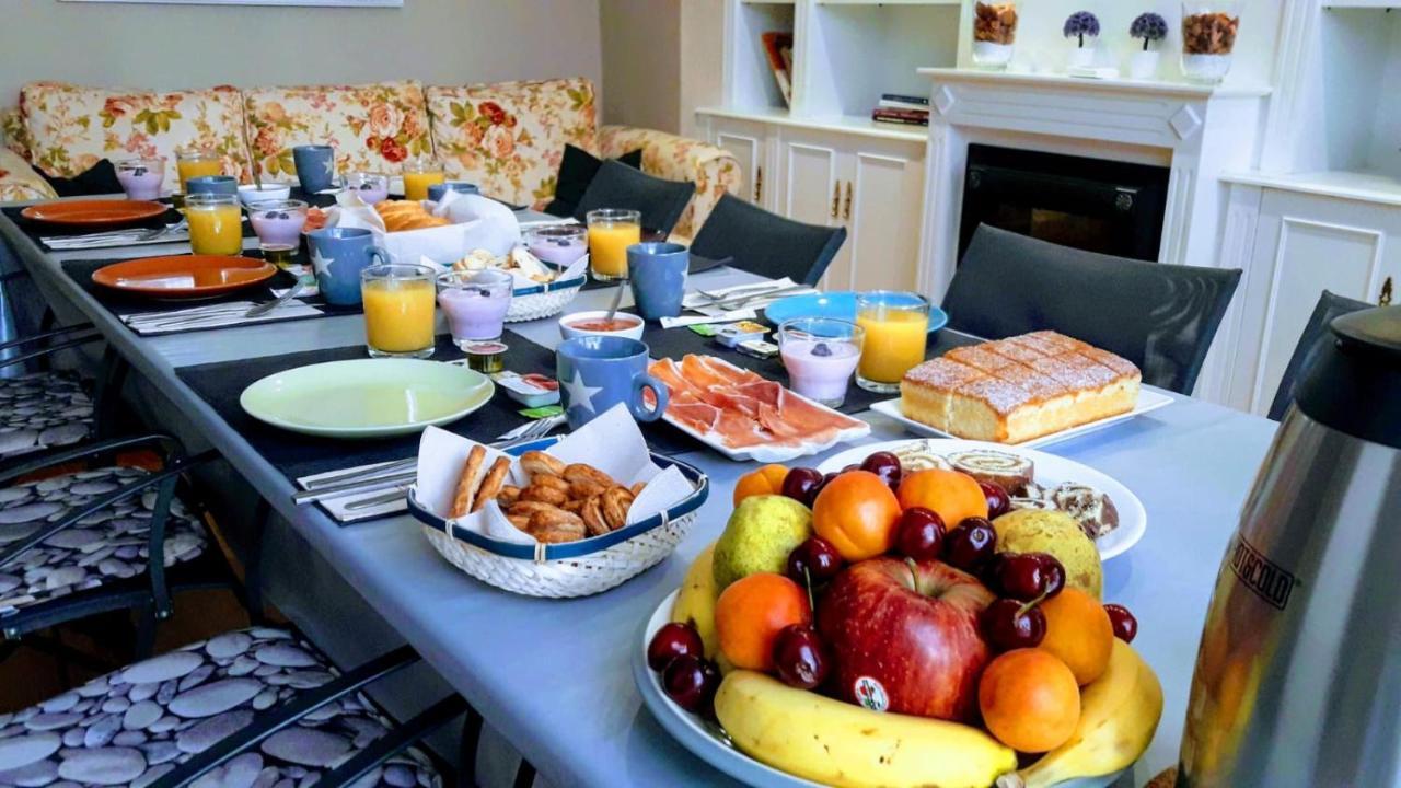 Angel Guimera Rooms & Breakfast บาเลนเซีย ภายนอก รูปภาพ